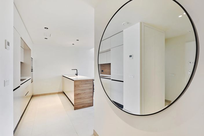 Image No.19-2 Bed Property for sale