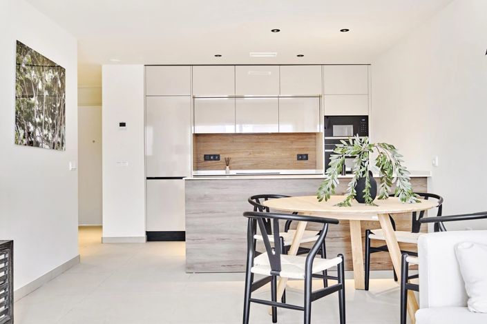 Image No.24-2 Bed Property for sale