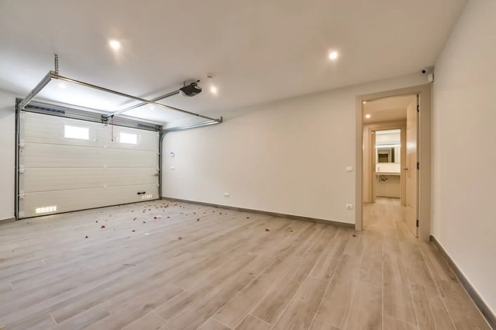 Image No.17-6 Bed Villa for sale