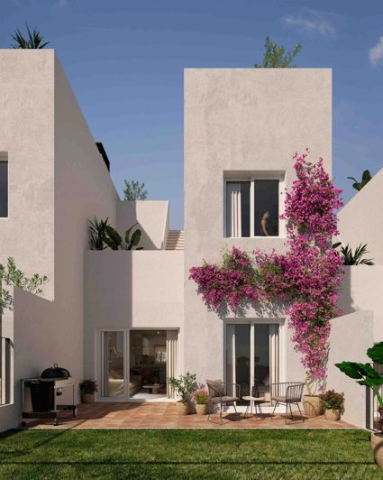 Image No.9-3 Bed Property for sale