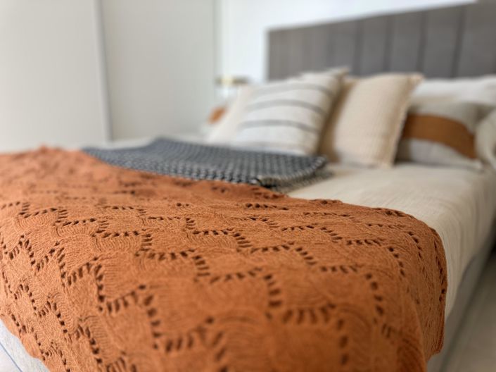 Image No.14-2 Bed Property for sale