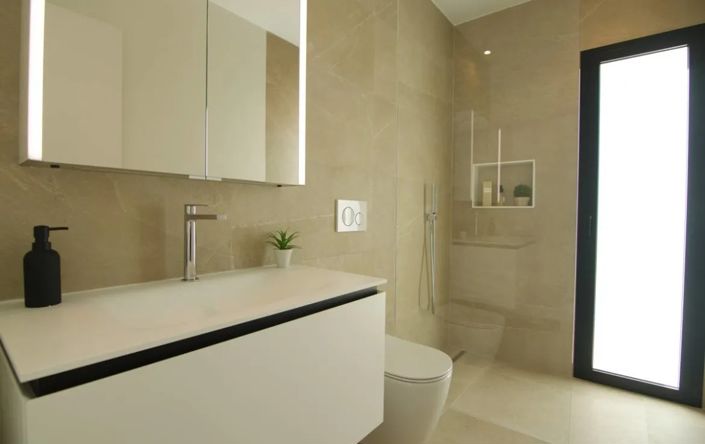 Image No.12-3 Bed Villa for sale