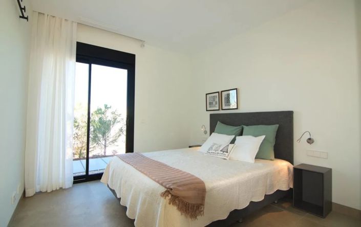 Image No.19-3 Bed Villa for sale