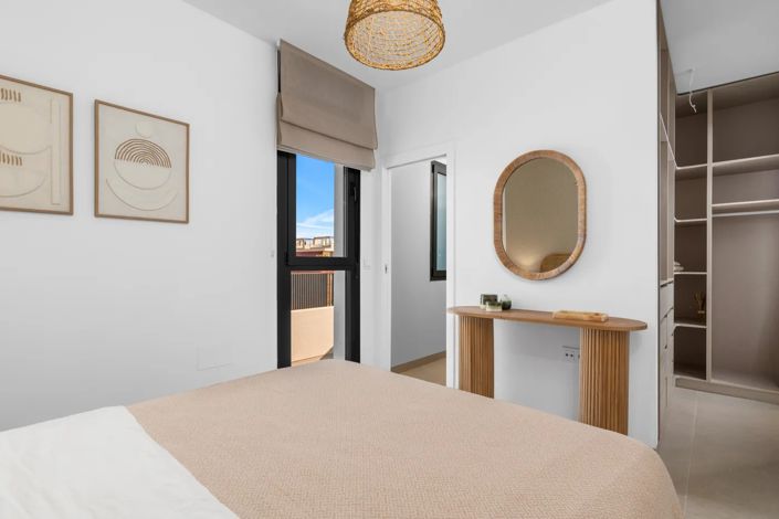 Image No.12-2 Bed Apartment for sale