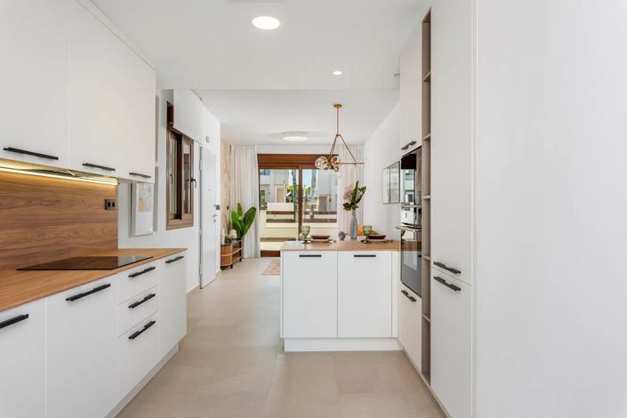 Image No.29-3 Bed Property for sale