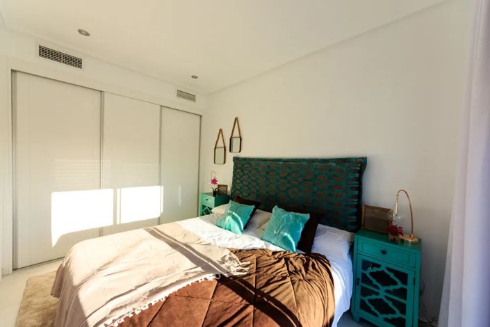 Image No.13-3 Bed Property for sale