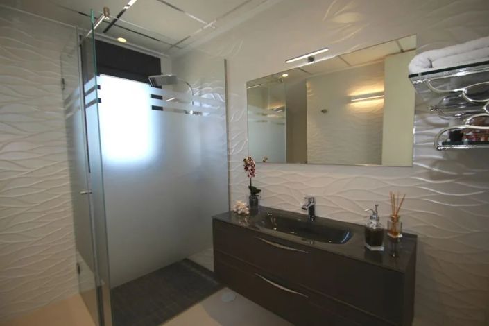 Image No.11-4 Bed Villa for sale