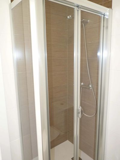 Image No.17-2 Bed Property for sale