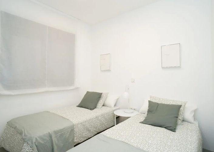 Image No.8-2 Bed Apartment for sale