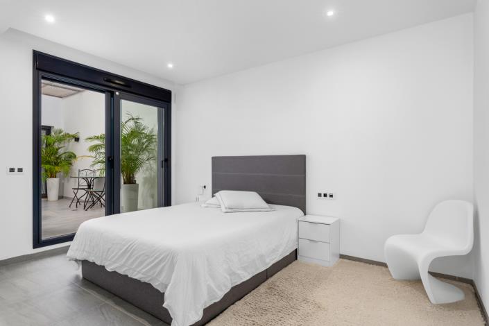 Image No.19-4 Bed House/Villa for sale