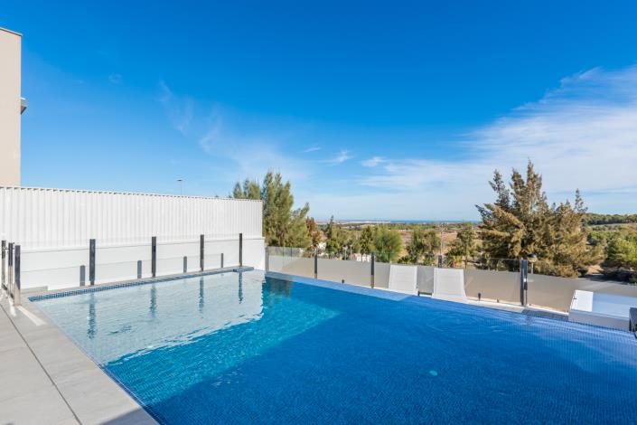 Image No.1-4 Bed House/Villa for sale