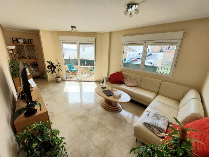 Image No.1-4 Bed Apartment for sale