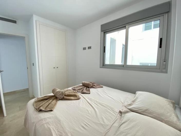 Image No.15-2 Bed Apartment for sale