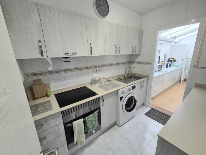 Image No.8-2 Bed Apartment for sale