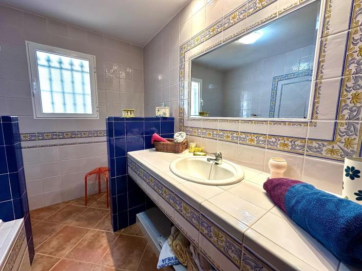 Image No.22-5 Bed House/Villa for sale