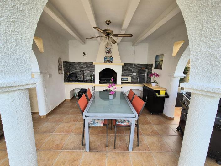 Image No.5-5 Bed Villa / Detached for sale