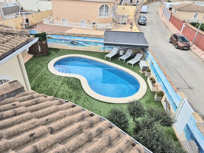 Image No.25-5 Bed Villa / Detached for sale