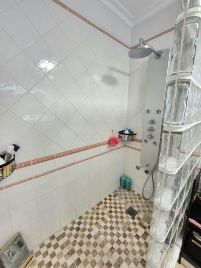 Image No.27-5 Bed Villa / Detached for sale