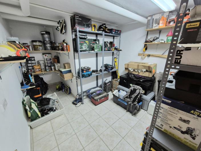 Image No.40-5 Bed Villa / Detached for sale