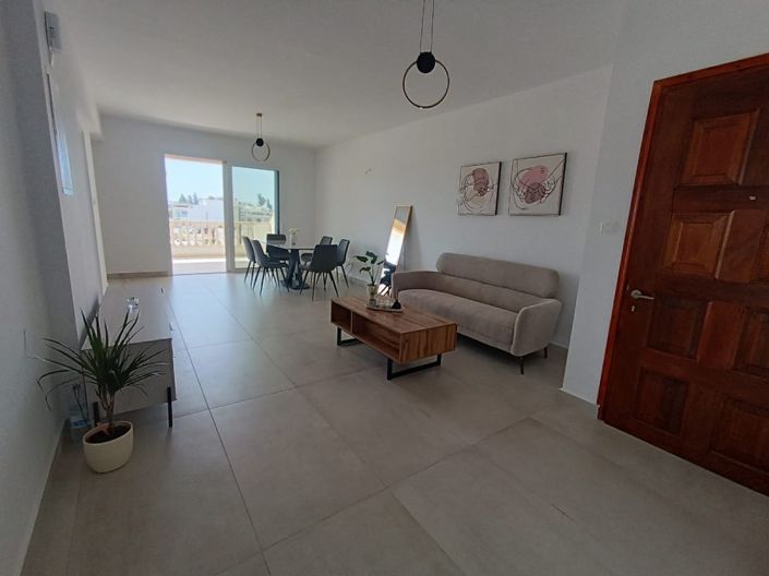 Image No.11-2 Bed Apartment for sale