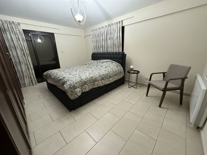 Image No.12-3 Bed Townhouse for sale