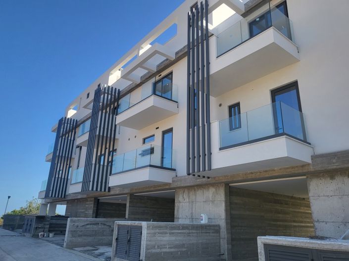 Image No.9-3 Bed Townhouse for sale