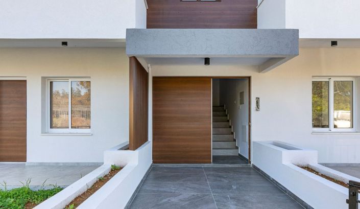 Image No.10-3 Bed Apartment for sale