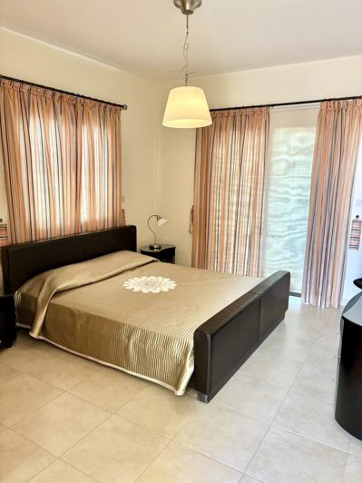 Image No.6-3 Bed Villa for sale