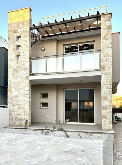 Image No.18-3 Bed Villa for sale