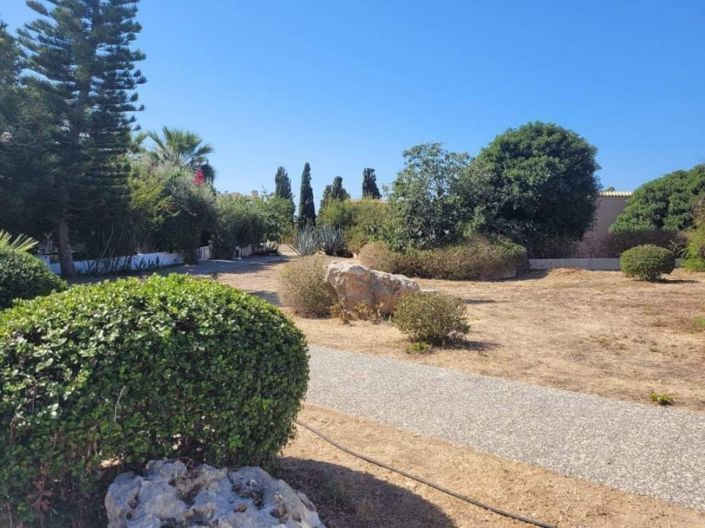 Image No.26-3 Bed Villa for sale