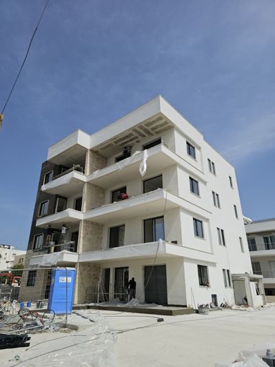 Image No.9-2 Bed Apartment for sale