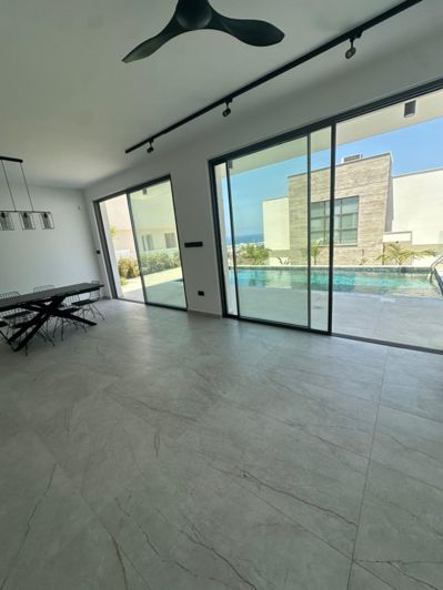 Image No.3-3 Bed Villa for sale