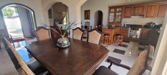 Image No.12-3 Bed Villa for sale