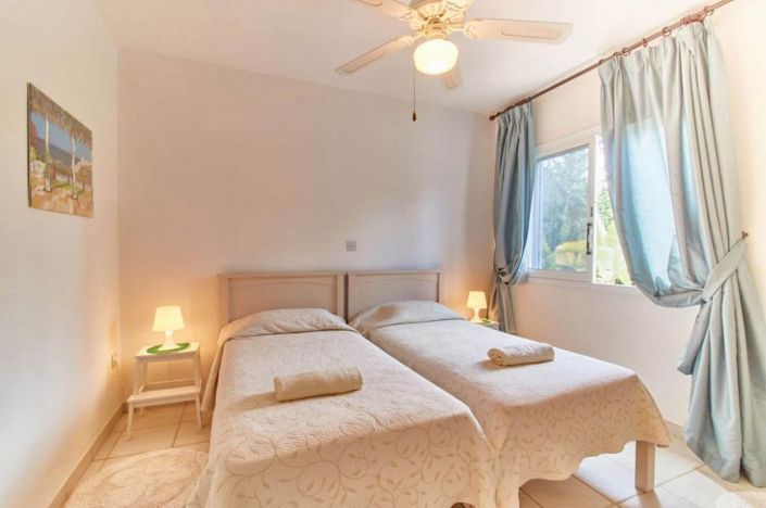 Image No.9-3 Bed Townhouse for sale