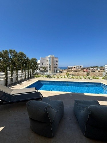 Image No.19-3 Bed Villa for sale