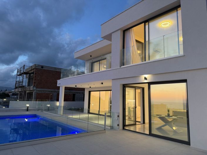 Image No.14-4 Bed Villa for sale