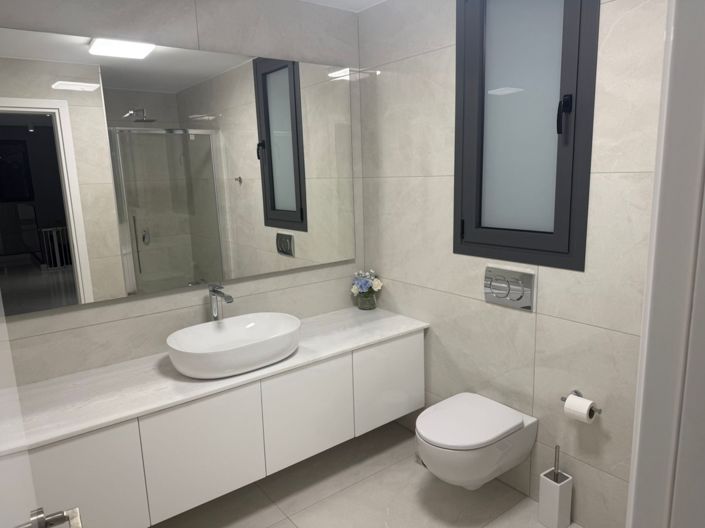 Image No.6-4 Bed Villa for sale