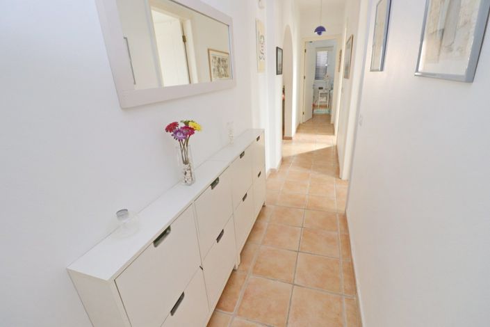 Image No.10-3 Bed Apartment for sale