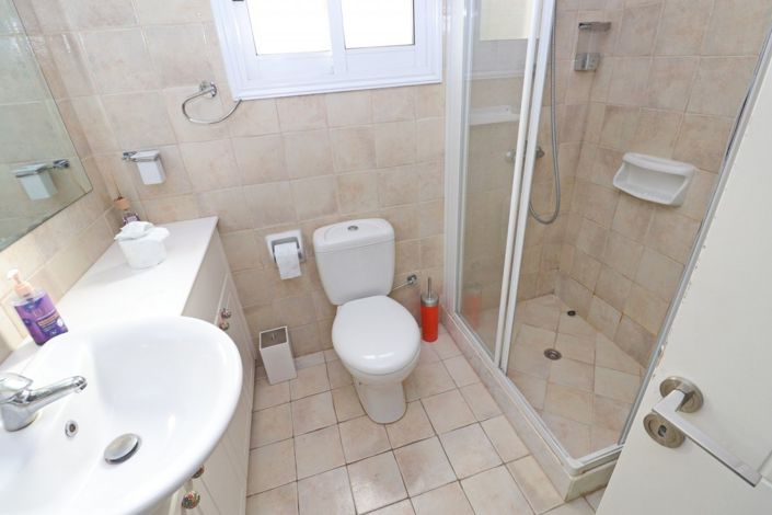 Image No.13-3 Bed Apartment for sale