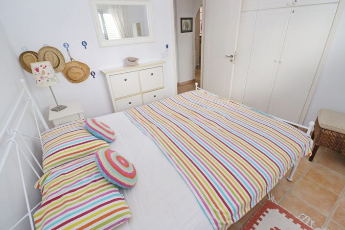 Image No.23-3 Bed Apartment for sale