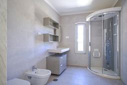 Image No.37-5 Bed Villa for sale