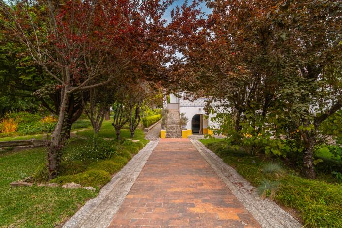 Image No.54-15 Bed Hotel for sale