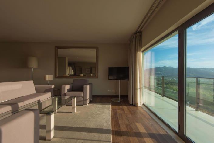 Image No.11-3 Bed Apartment for sale