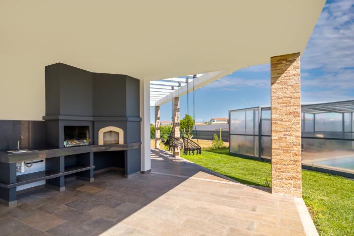 Image No.16-4 Bed House for sale