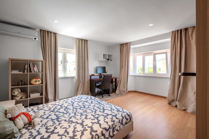 Image No.31-5 Bed House for sale