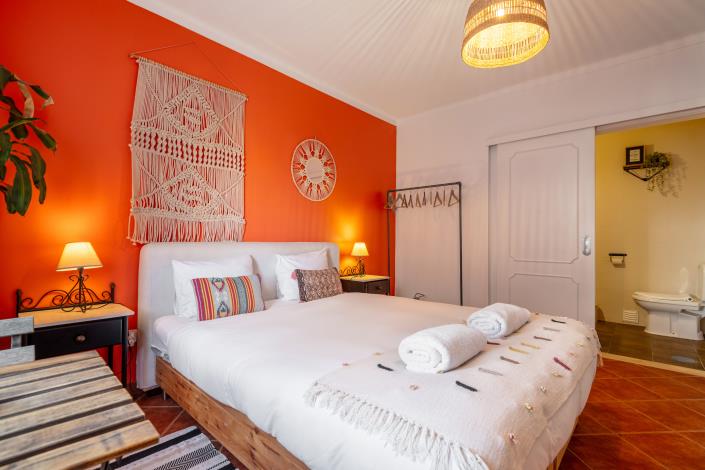 Image No.8-7 Bed Villa for sale