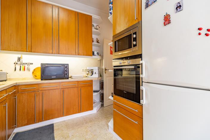 Image No.20-6 Bed Villa for sale