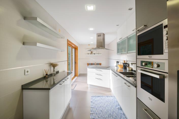 Image No.9-4 Bed Villa / Detached for sale