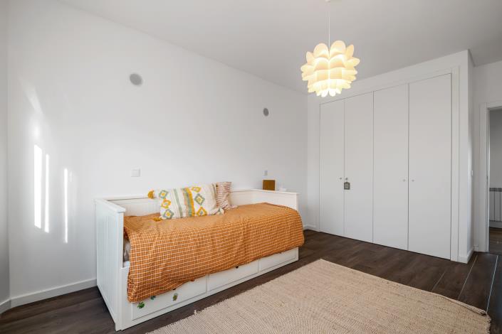 Image No.15-4 Bed Villa / Detached for sale