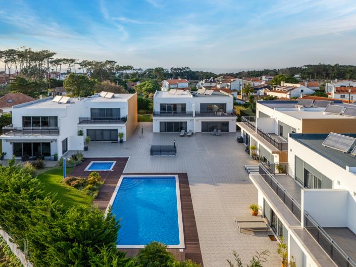 Image No.28-4 Bed Villa / Detached for sale